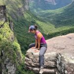 Nathalia Arcuri Instagram – Ainda dá tempo de um #tbt?

Me apaixonei pela Bahia e pela Chapada Diamantina.

Foram 3 dias explorando o Vale do Pati e no último chegamos ao Vale do Cachoeirão (as fotos acima), um dos pontos clássicos do trekking do Vale do Pati. É um penhasco de 300 metros de altura e você se sente um grãozinho de areia diante da imensidão dos paredões.

3 ingredientes ESSENCIAIS pra viver essa aventura:

– Muita disposição, preparo físico e mental
– Coragem, respeitando os limites para você não correr riscos desnecessários
– Um guia incrível, como o @beja_guia.chapadadiamantina 

E eu não vou parar, quero mais trilhas e mais natureza nos meus planos, então já comenta aqui pra mim qual outro lugar do Brasil que eu deveria colocar na minha lista? Vale do Pati – Chapada Diamantina