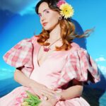 Nathalie Odzierejko Instagram - Série de photos prises en plein air avec la talentueuse @julie_michelet 🌷☁️⛰️ Coiffure @barthair Make up @rika_bitton Manicure @goodnailsonly_ Merci pour les prêts de tenues: @nocturne @loieistanbul @antic.tonic @r.l.eofficial @oziasparis @elipeacock @gillesasquin @seyitares @solenelescouet @amberambroseaurele