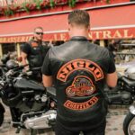 Nathalie Odzierejko Instagram - Entre tapis rouge et sortie moto en gang, ce we à Deauville était improbable 🏍️✨ Merci les copains de la @villaschweppes pour l’invitation et ces souvenirs dingo! 𝘊𝘰𝘭𝘭𝘢𝘣𝘰𝘳𝘢𝘵𝘪𝘰𝘯 𝘯𝘰𝘯 𝘳𝘦́𝘮𝘶𝘯𝘦́𝘳𝘦́𝘦 Deauville, France