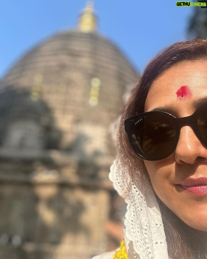 Neeti Mohan Instagram - Highlights Jan 2024 📸 Extensive travel and concerts, Mom’s 70th, Visit to Kamakhya Temple Guwahati, 75th Republic day celebrations 🇮🇳 and making Aryaveer experience his first live orchestra at the Mini Maestros @firdausorchestra Dubai . Heart is full 🫶🏻