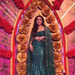 Neeti Mohan Instagram - “Honored to have been a part of the SaReGaMaPa’s journey yet again this season. Massive thanks to my fellow judges, @anumalikmusic & @realhimesh, the charismatic host @adityanarayanofficial , Musicians, creative team, Technical team, @zeetv and the exceptionally talented contestants. A season filled with music, magic and memories 🎶🌟 #Gratitude #SaregamaPa #neetimohan #surneeti #love #instagood #trending #explorepage #viral