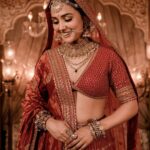 Neeti Mohan Instagram - My #Shagnaa look book! Which one is your fav? - Look 1 Outfit - @pinkcitybysarika @dipublicrelations Silver jewellery - @the_beta_girl - Look 2 Lehenga - @frontierphagwara choker , nath, mathapatti , earrings - @the_jewel_gallery Tika , kadas - @gewelsbymona Rings, kadas - @justjeweleryindia - Look 3 Outfit - @almaaribypooja @viralmantra - Look 4 Outfit - @aanchalvijaywargi @viralmantra Earrings - @vaidaan.official Styling - @shreyandurjastyle Glam - @dwyessh_hairwizard @rasilaravariamua @ritickasjalan