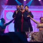 Neeti Mohan Instagram - Sangeet night done right 😎 Grateful to our friends, family and guests… Aap logo ne Raunak laga di 💥 Thank you @ayushmannk @tahirakashyap @aakritiahuja Varushki for lighting up the evening . Varushka’s performance was the highlight of the evening for me! Thanks Ayush for singing and making our family drool over you yet again ♥️ @bharti.laughterqueen you are the funniest and the cutest. We ADORE you. Logon ka hass hass ke pait mein dard ho gaya. We missed you Golla and Harsh 🙌😘 The Dashing Savaria @salmanyusuffkhan and elegant Faiza 😘😘 The most punctual and loving guest @anumalikmusic ji we love you 🫡🌹 #KunalKoMiliMukti