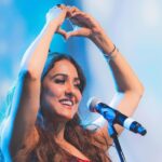Neeti Mohan Instagram - Bhubaneshwar you all Lived it Large tonight! Love love love 🔥💥🫶🏻 @amit_thosar @hellyvasavada @denzil.mathias @rohann_197 @anithadkar @akshay.menon.official @bassmyna @shanemacwan @samit.pednekar @farhad.daruwalla @desigulab @kshamata_surve @khushii_parmar03 @_shirlyyy_ y @nitin @royalstagliveitlarge @umgbindia 📸 @shotbyviper Outfit: @pankh_studio Jewellery: @koharbykanika Heels: @sephyr_official Stylist: @stylebysaachivj Styling team: @styledbynikinagda Bhubaneswar, India