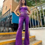 Neeti Mohan Instagram - #IPL Ready 💜 Outfit: @hellogorgeousbyjazzkaur Jewellery: @houseofjskjewels Heels: @londonrag_in Stylist: @stylebysaachivj Team: @styledbynikinagda @sanzimehta777 MA Chidambaram Stadium , Chennai
