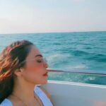 Nikita Rawal Instagram – Lazy lamhain ❤️
#lazy #weekand #sea #seababy