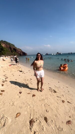 Nikita Rawal Instagram - The feel of 2024 
#thefeels #holiday #beach #moodon