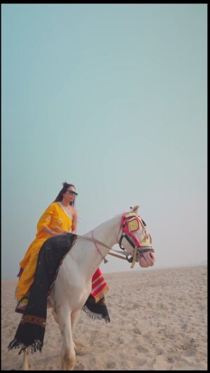 Nikita Rawal Instagram - Coming soon ❤️
#feel
#comingsoon #comingup #nikitarawal #riding #horseriding