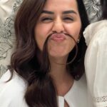 Nikki Galrani Instagram - Waaoooowwwww 👀🖤