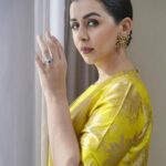 Nikki Galrani Instagram - Lighting up the night 💫💫💫 Outfit by @raw_mango Jewellery by @amrapalijewels MUH by @unnips Shot by @jeesjohnphotography Styled by @sonika_grover ✨