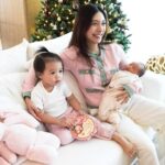 Nittha Jirayungyurn Instagram – Marin, Makin and Mommy Mew💗👶🏻 👶🏻

📸 @ornonornon
