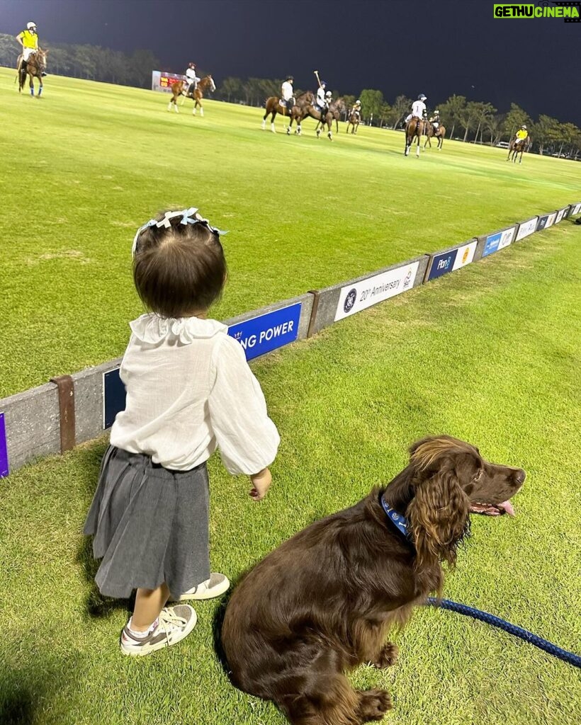 Nittha Jirayungyurn Instagram - 👧🏻🏆🐎🐶