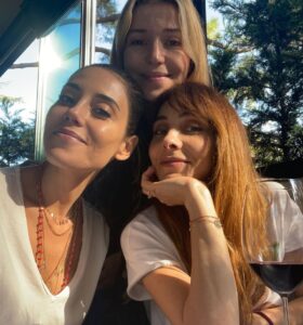 Nur Fettahoğlu Instagram - Trust.. @cansudere @selmaergecofficial