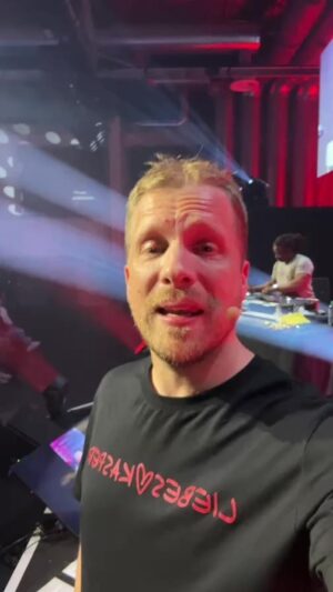 Oliver Pocher Instagram - Kölle Alaaf….
Was für ein schöner Abend in meiner „Heimat“….
Morgen Berlin!