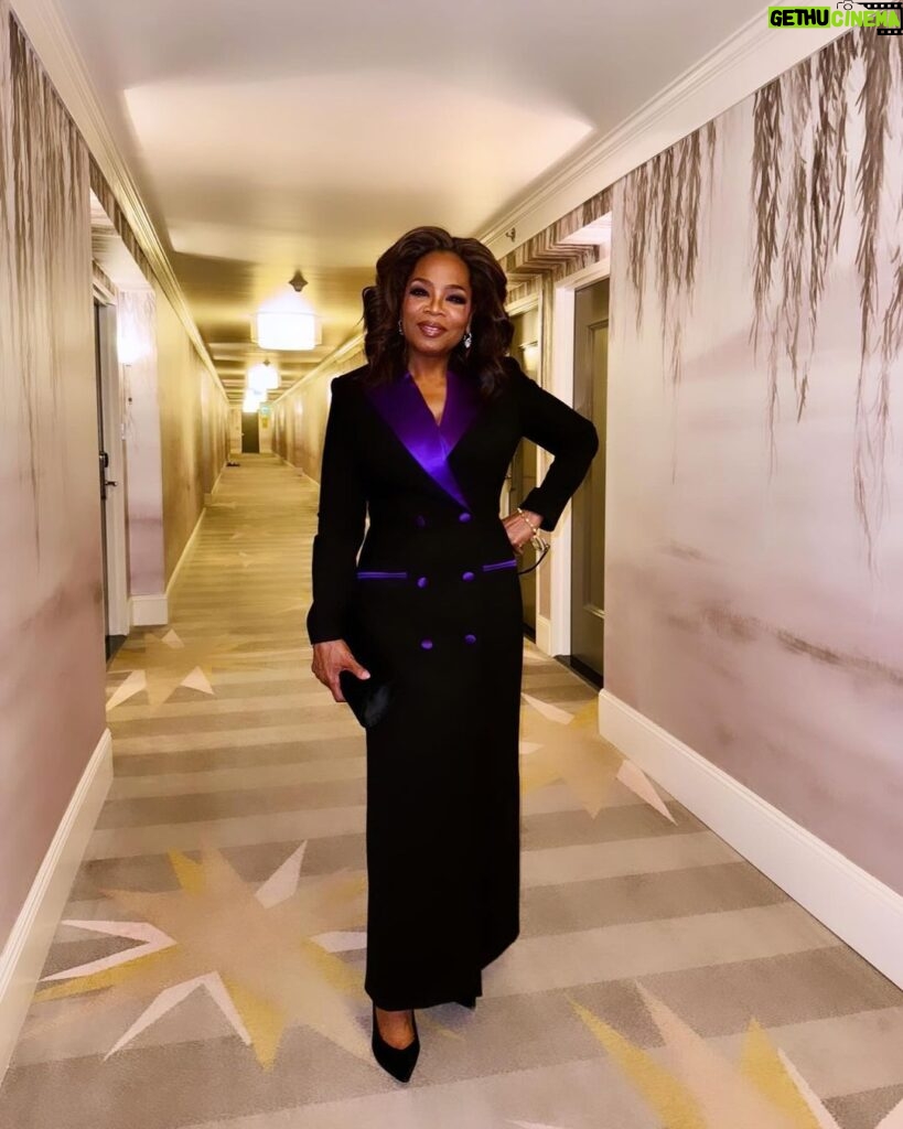 Oprah Winfrey Instagram - From the earliest years in my career, I wanted to create a safe space for LGBTQ+ people to share their stories whether through television, or magazine, or conversations. It’s confounding how limited people were in their prejudices. I got hit with a lot of hate and ignorance when I focused on LGBTQ lives but my intention was clear: Every person deserves to love who they love and be the person they most fully want to be. Thank you @GLAAD for the important work you do but for also honoring me with this year’s Vanguard Award. I dedicate it to my late brother Jeffrey Lee who would’ve loved these liberated times. Thank you @paolopresta and Chilli Pepper for your beautiful words and being a part of my legacy 🏳️‍🌈🙏🏽 Beverly Hilton Hotel, Beverly Hills