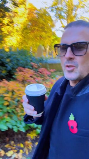 Paddy McGuinness Instagram - Winter sunshine and we’re still drawing breath. Amen! 😎 ❤️ #weekend