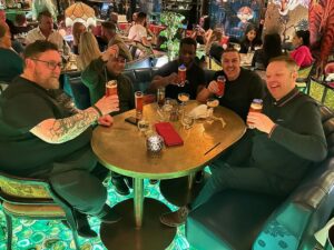 Paddy McGuinness Instagram - Every Christmas I get my auld Bolton pals out for a powsh meal. I worked at Warburtons with a couple of them in the 90’s! Touch of class from @sirmofarah who took time out to say hello and do pics with the cuddly toys. #christmas