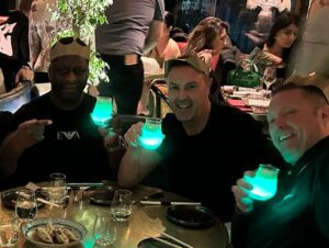 Paddy McGuinness Instagram - Every Christmas I get my auld Bolton pals out for a powsh meal. I worked at Warburtons with a couple of them in the 90’s! Touch of class from @sirmofarah who took time out to say hello and do pics with the cuddly toys. #christmas