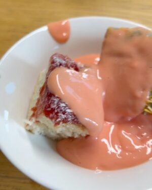 Paddy McGuinness Instagram - Some solid winter meal choices this week. Culminating in a school dinners classic. Sponge and pink custard!!! #teasoftheweek