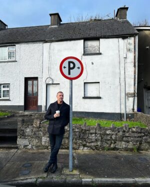 Paddy McGuinness Instagram - Enjoyed a lovely couple of days filming in Ireland.  Forgot how much I love it there. 🇮🇪⚫️⚪️💚 #ireland