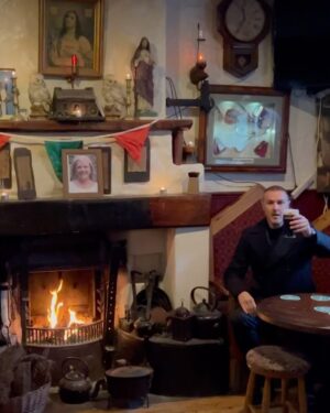 Paddy McGuinness Instagram - Enjoyed a lovely couple of days filming in Ireland.  Forgot how much I love it there. 🇮🇪⚫️⚪️💚 #ireland