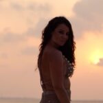 Paolla Oliveira Instagram - Um bom domingo para todos! ☀️ (Faz de conta que ainda estou de férias). Se vocês soubessem tudo o que ainda tenho aqui nesse celular... 😜😜😜😍 Maldivas