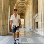 Polo Morín Instagram - Je t’aime 🚶🏼‍♂️