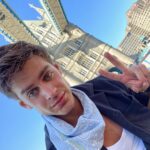 Polo Morín Instagram - La vida es muy corta, y el mundo es muy grande. 🗺🌎🫶🏼 Tower of London