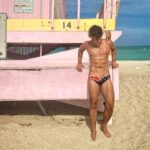 Polo Morín Instagram - 🗺🏊🏻‍♂️❤️‍🩹🩲🏝