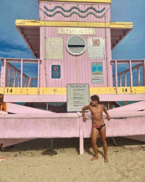 Polo Morín Instagram - 🗺🏊🏻‍♂️❤️‍🩹🩲🏝