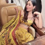 Pooja Chopra Instagram - Runaway bride in @rajattangriofficial ✨ #aboutlastnight 🐝 Udaipur
