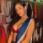 Poonam Pandey Instagram - Christmas vibe in Saree! 😜