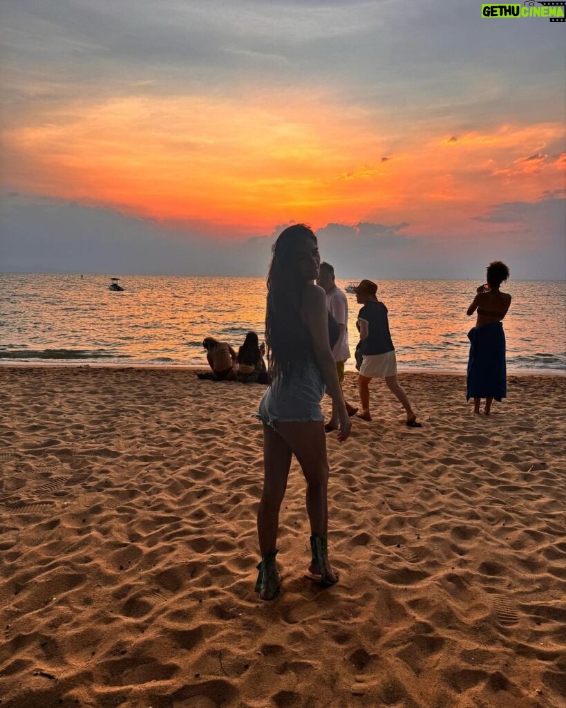 Poonam Pandey Instagram - I don’t mind getting saltier in the water 😜 Pattaya Beach (Thailand)