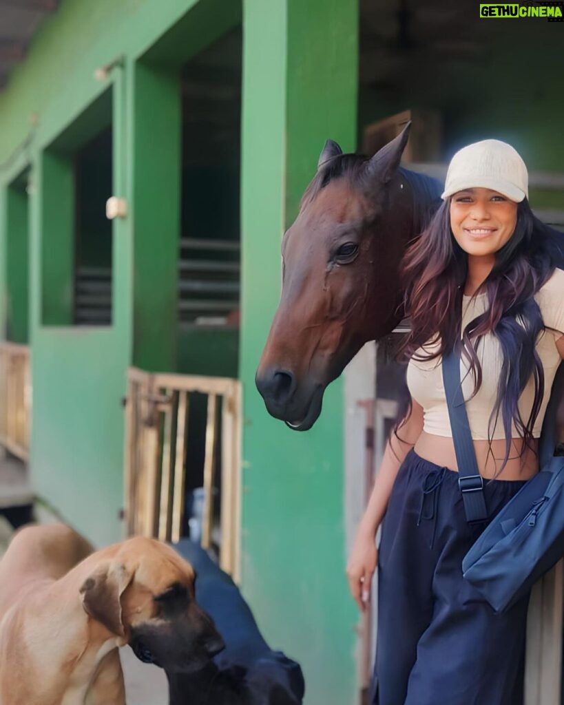 Poonam Pandey Instagram - Surrounded by the beauty of nature and its inhabitants. Sending a big thanks to Kalote Animal trust for taking care of the sanctuary. @kaloteanimaltrust @piaparadise
