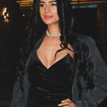 Poonam Pandey Instagram - “Grace grows best in winter” -Samuel Rutherford . #winter #poonampandey #newyear #fun #sexy #poonampandeyreal