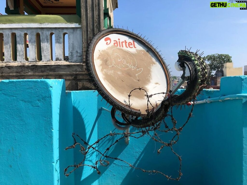 Pranav Mohanlal Instagram - Steam Punk Satellite Dish, Varanasi