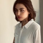 Reyhaneh Parsa Instagram - 🪞 Ben düşünüyorum. o’zaman ben varım