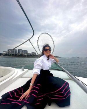 Riddhi Dogra Instagram - 🩵🩵🩵🩵🩵🩵

Shirt @dekhtamasha__ 
Skirt: @the_angrish
Jewellery: @rooh_india_
Stylist: @stylebysaachivj
Styling team: @sanzimehta777 @styledbynikinagda