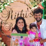 Rio Raj Instagram - We Thank everyone who came and wished our Little Princess 👸 and Yaarellam Manasaara wish panningalo ellarukkum Romba Nandri 🙏🏻 #Rithi’sBirthday #happybirthdayrithi 🧿 Event : @dream__entertainment_ PC : #iswaryaphotos you always there in all our special occasions. You guys are family 🤗