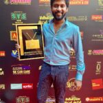 Rio Raj Instagram - Thank you so much @behindwoodsofficial 🙏🏻 To get best entertainer award on my daughter’s bday is extra special for me .. although I’m not very sure if I’m very deserving for this award I truly hope I can live up to it after this..and I dedicate this award to every single person who comes to Chennai with nothing but just their dreams ..stay positive and keep working 🙏🏻🤗 Dress Kadai : @mathewgarmentsoffcl 🤗