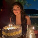 Ritu Varma Instagram - Best birthdays are the kind celebrated with the ones who make your heart smile. Cheers to another year of growth, love and laughter ❤️