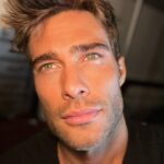 Rodrigo Guirao Díaz Instagram - Acá, tratando sacarme una foto cada tanto. Me reporto para saludar a todos y desearles que puedan disfrutar de cada día y de cada momento si se puede. 🫶