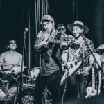 Rodrigo Guirao Díaz Instagram - Vino @ivansingh_ok desde Chicago a Miami para hacer dos shows, uno en @savagelabswynwood y el de ayer en @theandersonmiami . Tuve el placer de compartir escenario con mi amigo después de tanto tiempo y también de estar junto a la banda de @duck.romero Esto fue para mi reencontrarme con la música una vez más un año entero en el que estuve en mi modo actor. Gracias por las fotos y los videos al genio de @felipe22herrera con el que además tengo el gusto de trabajar a diario. 🎸🎸🎸 The Anderson Miami