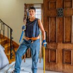 Rosario Dawson Instagram - Construction Grrrl 🦺 at heart! Growing up a homesteader in an abandoned building with a dad who did construction and mom who learned plumbing and electrical alongside him to help turn our squat into a home, gave me an early love for the magic of design, building and renovation. So…to say it was such an incredible gift to be a part of this gifting experience is an understatement. Big thank you to @mrdrewscott & @jonathanscott for this dream of a time. Watch me and @propertybrothers tear it up tonight! #propertysisterfromanothermister