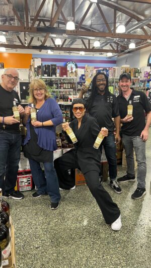 Rosario Dawson Instagram - My favorite gift of the season! 🎁 
Left behind a few signed bottles of my @thomasashbourne Margalicious Margarita @bevmo_co Studio City. 

@vanessahudgens 
@ashleybenson 
@gopuff 

#wildlydignified