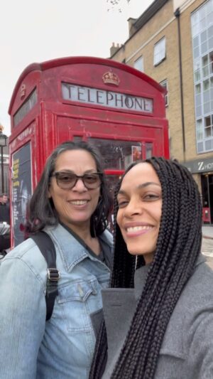 Rosario Dawson Instagram - Superhero mind state.
#SUPERCOOLSUPERCOOLSUPERCOOL
