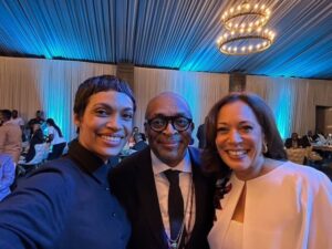 Rosario Dawson Instagram - Well look who came to visit me in Ghana! 

It was an honor to join Vice President Kamala Harris tonight AND be reunited with @officialspikelee. 

What a treat to reconnect with you both…on the motherland! 

Thank you @vp for drawing attention to Africa as the creative, innovative place it is. 

Thank you @nakufoaddo for the beautiful, generous welcome. 

It is incredibly powerful to witness this partnership guided by what the US can do WITH Africa…! 
AKWAABA