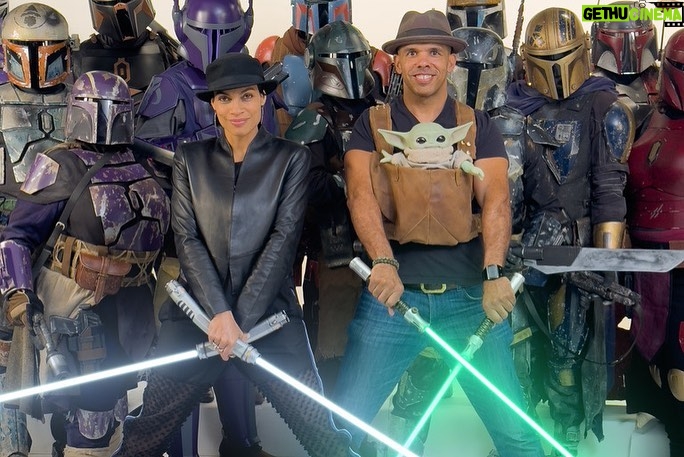 Rosario Dawson Instagram - May The 4th Be With You 🌌 This Is The May Anyone else have a photoshoot dedicated entirely to May the 4th…?! Big shout out to the SoCal Chapter of the Mando Mercs! For your love of this incredible franchise. You bring it to life! Thank you @dr.dwash for bringing us all together ✊🏽 #ahsoka @ahsokaofficial #MandalorianMercs #MandoMercs #Mandagalaar Photo credits: Yamal Duryea & Bim Ayandele