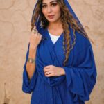Ruma Sharma Instagram – वो बोलते रहे… हम सुनते रहे…
जवाब आँखों में था वो जुबान में ढूंढते रहे !! 
.
.
Wearing – @abaya.aj_ 
Shukriya – @belal_afzal 
Edit by – @wasey_rock69 
.
#abaya #abayastyle #abayadubai #rumasharma #abayablogger #abayalovers #abayadesigner #dubaistyleblogger #loveinhereyes Al Seef, Dubai Creek