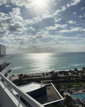 Rylan Clark Instagram - 17 hours in Miami. Quickest trip ever.